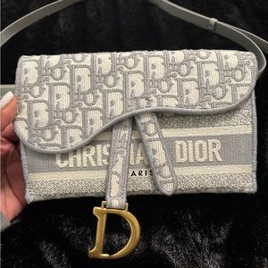 DIOR
SADDLE SLIM POUCH 
GRAY DIOR OBLIQUE EMBROIDER